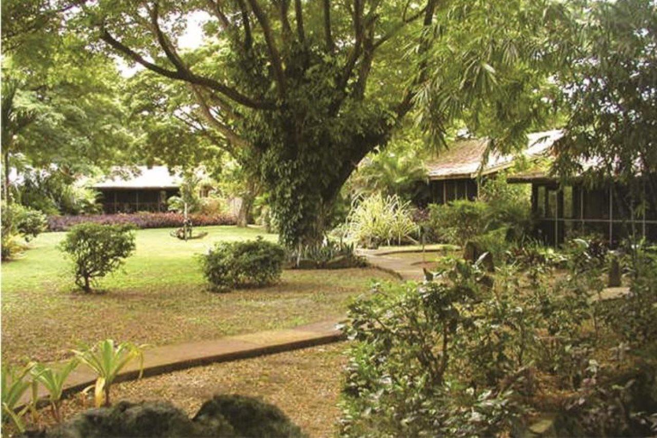 First Landing Beach Resort & Villas Lautoka Exteriör bild