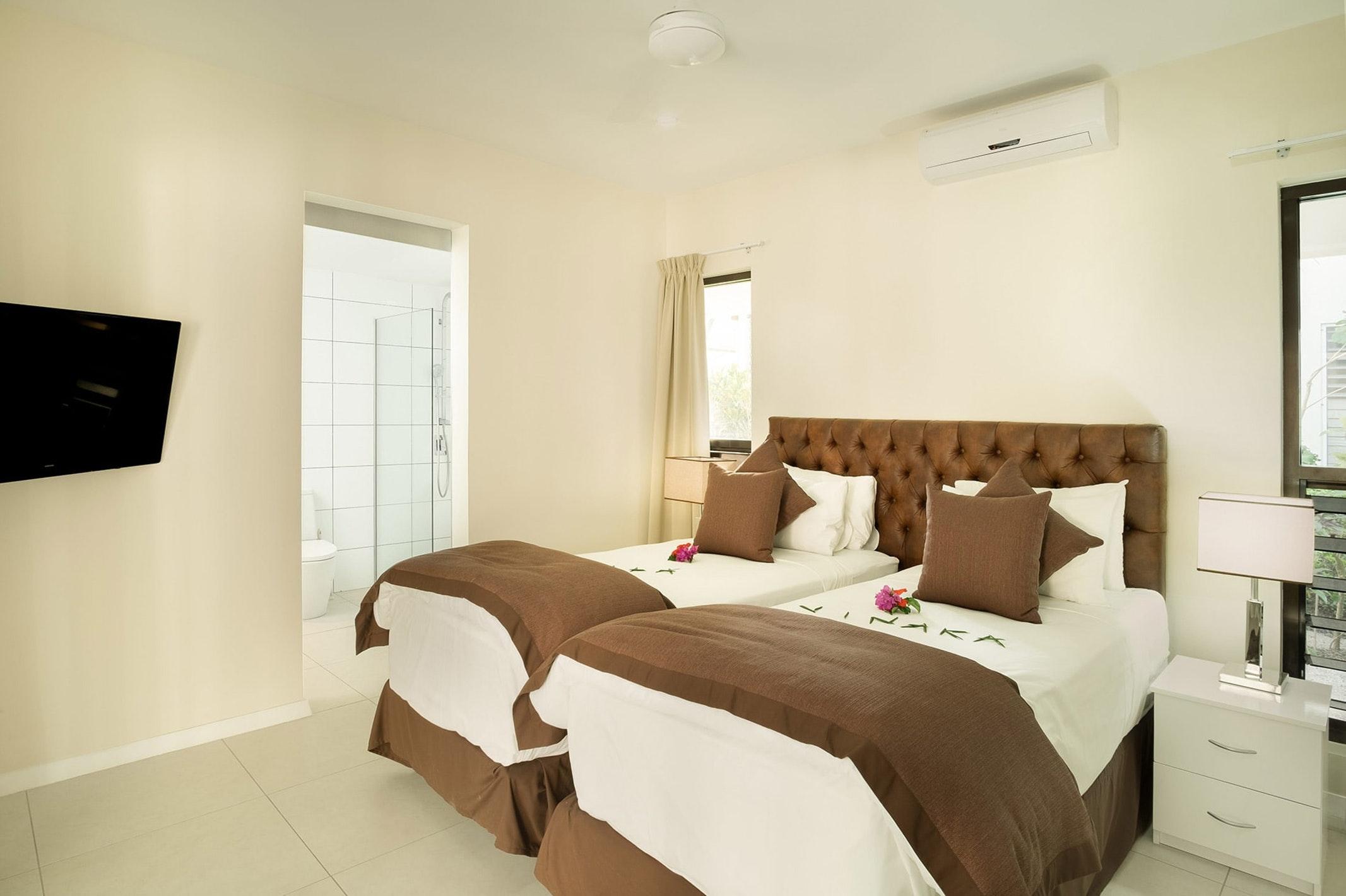 First Landing Beach Resort & Villas Lautoka Exteriör bild