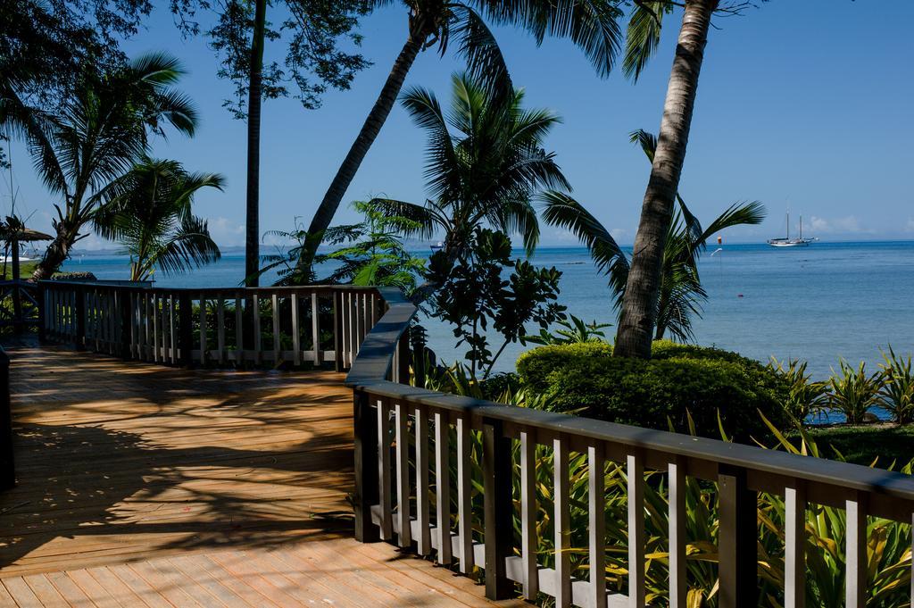 First Landing Beach Resort & Villas Lautoka Exteriör bild