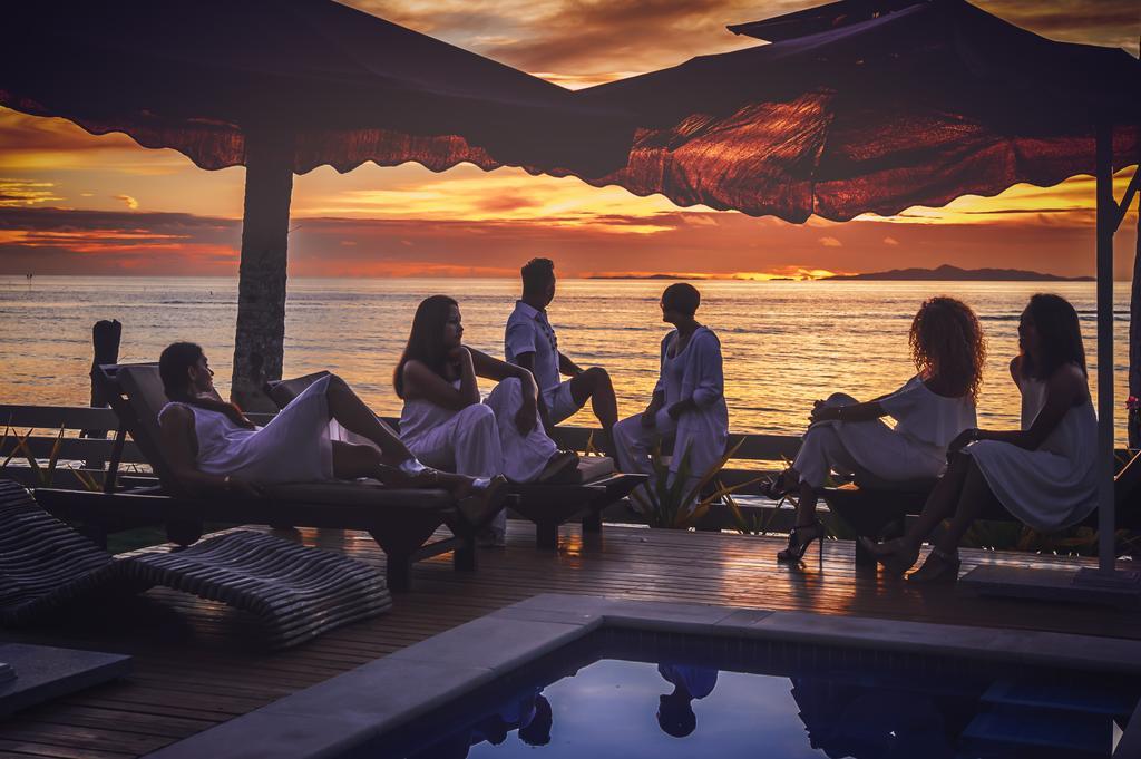 First Landing Beach Resort & Villas Lautoka Exteriör bild
