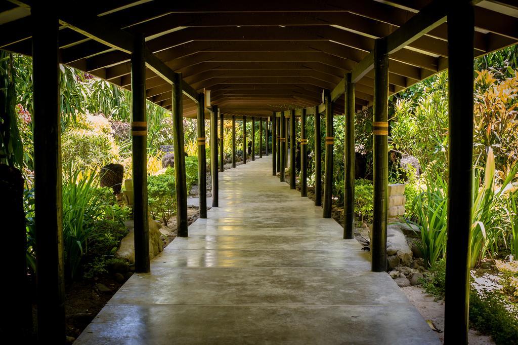 First Landing Beach Resort & Villas Lautoka Exteriör bild