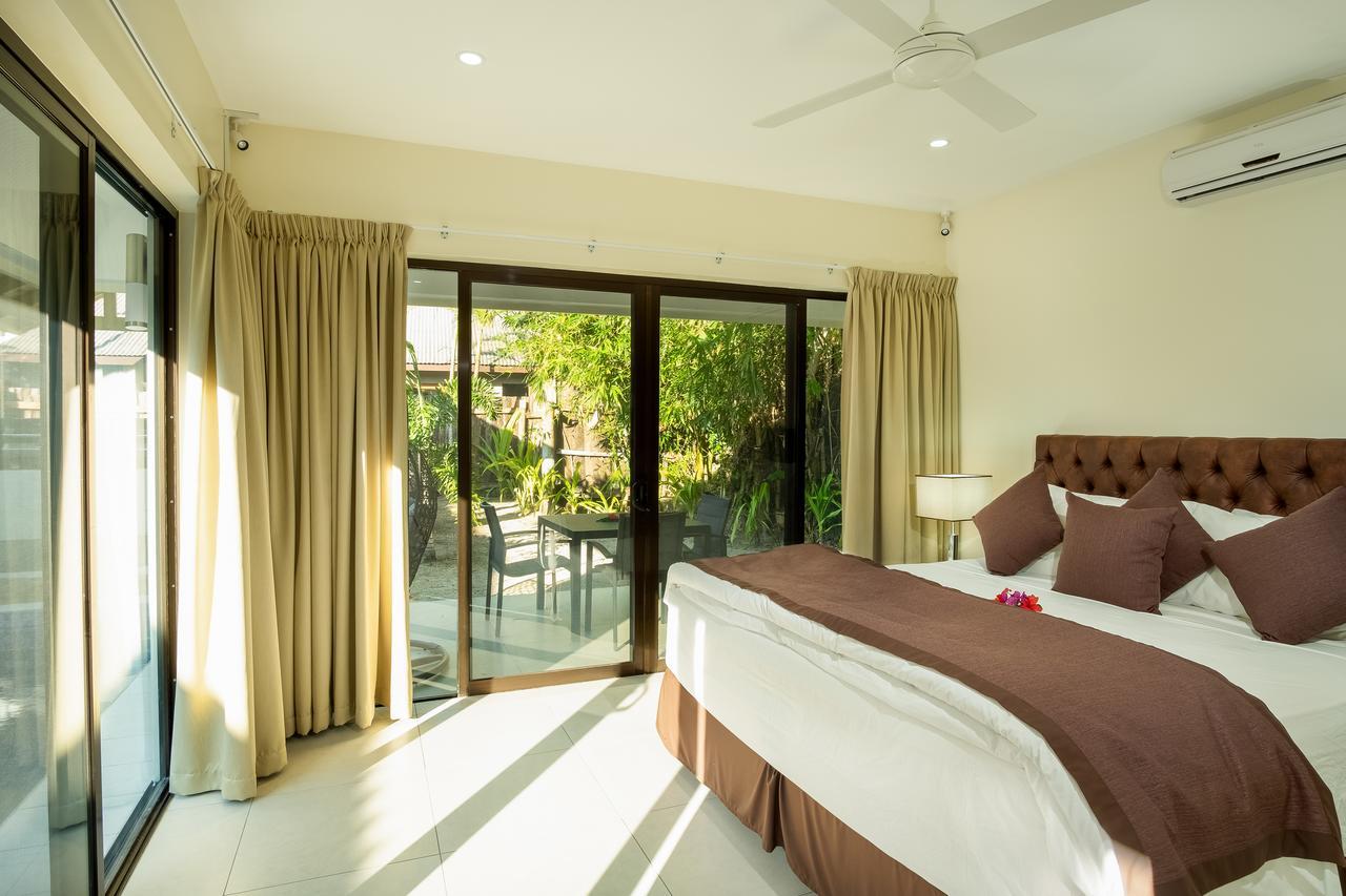 First Landing Beach Resort & Villas Lautoka Exteriör bild